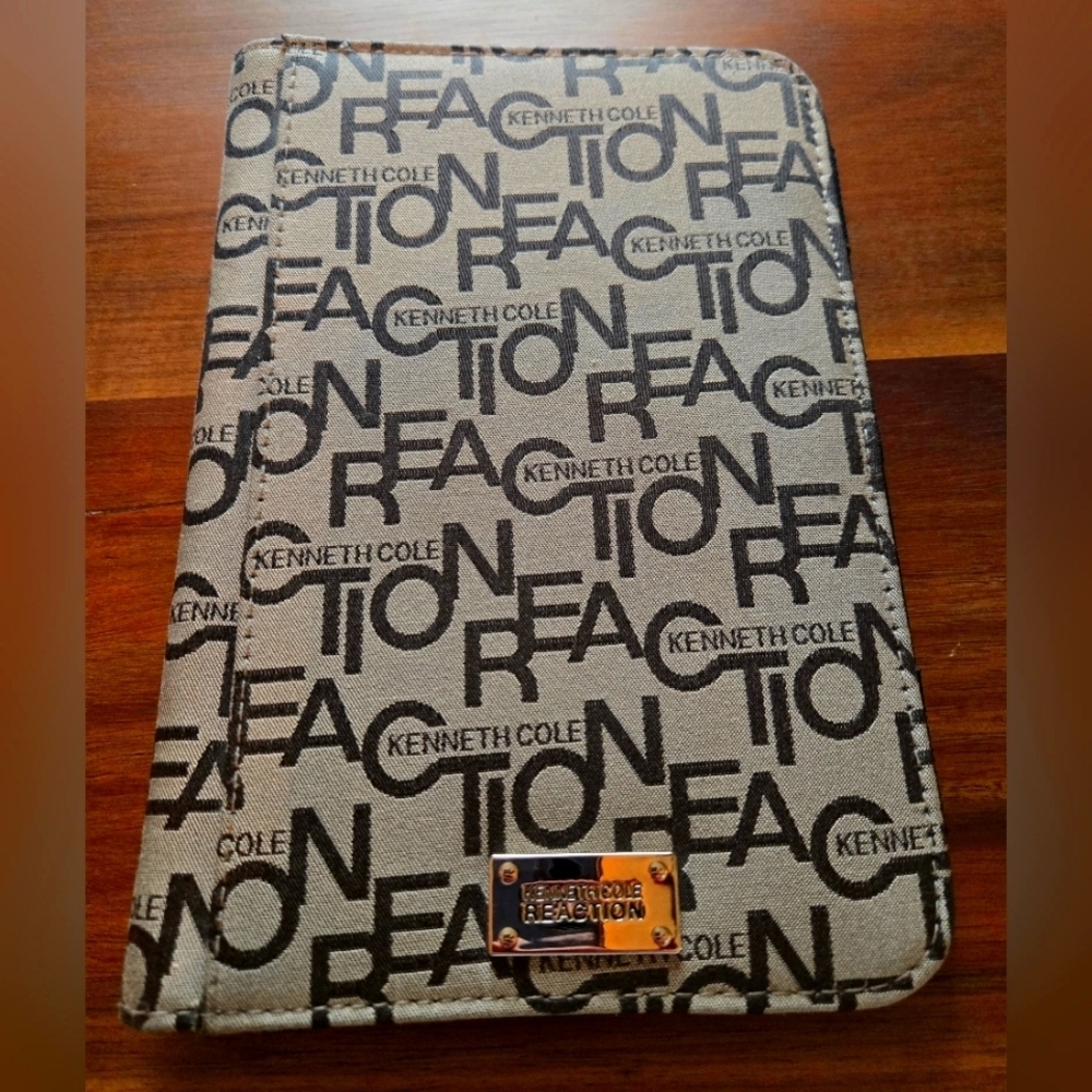 NWOT | Kenneth Cole Reaction | Tablet Case w/ Pockets | Gray, Black, & Silver - Picture 3 of 11